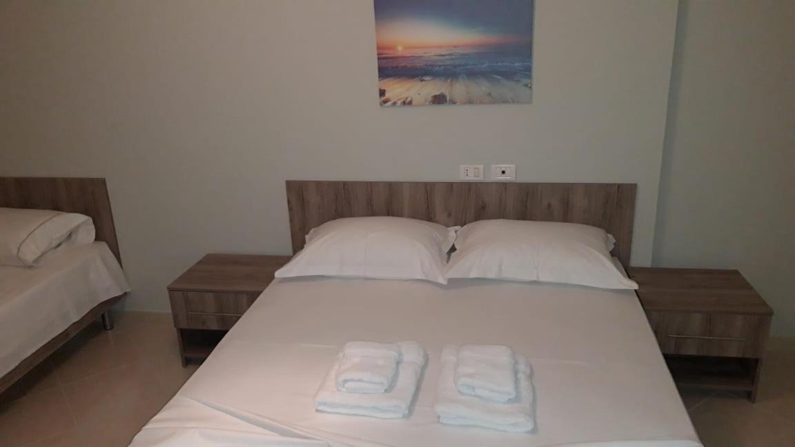 Disy Apartments Vlorë Quarto foto