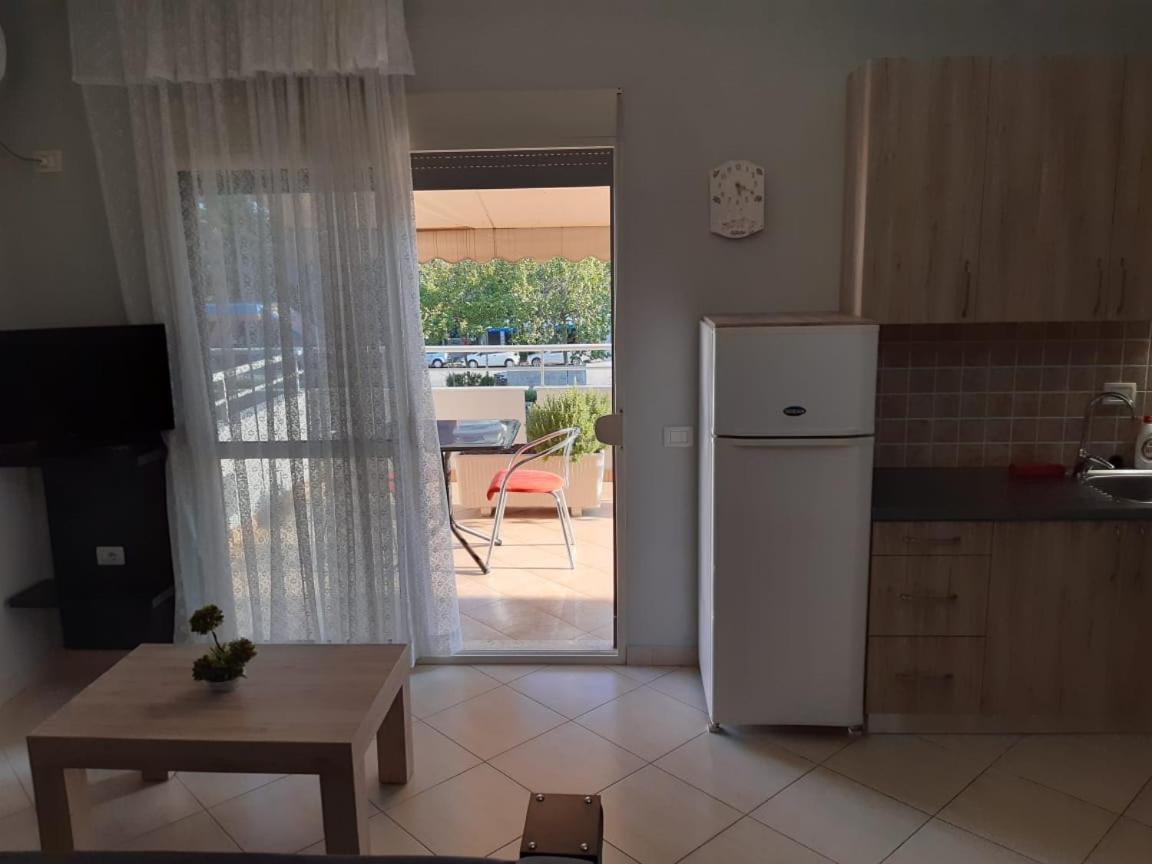 Disy Apartments Vlorë Quarto foto